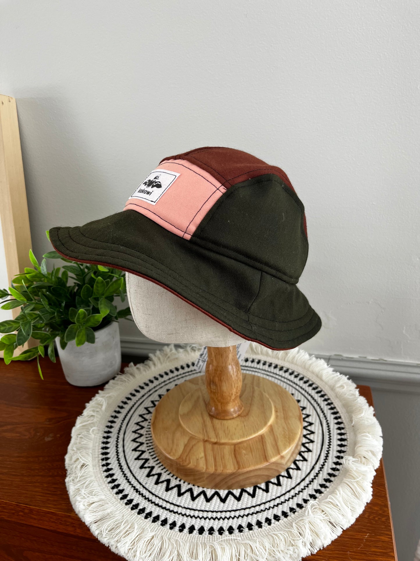 Chapeau Mini en essai (9-12) 49cm