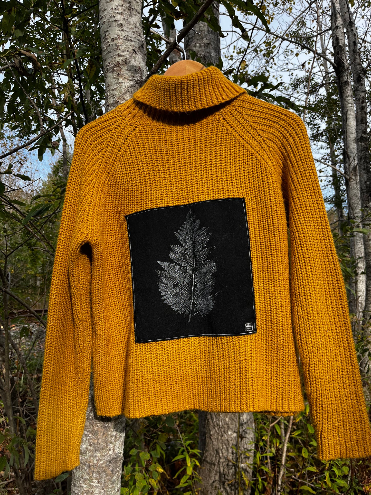 Tricot jaune « Fougère » Médium