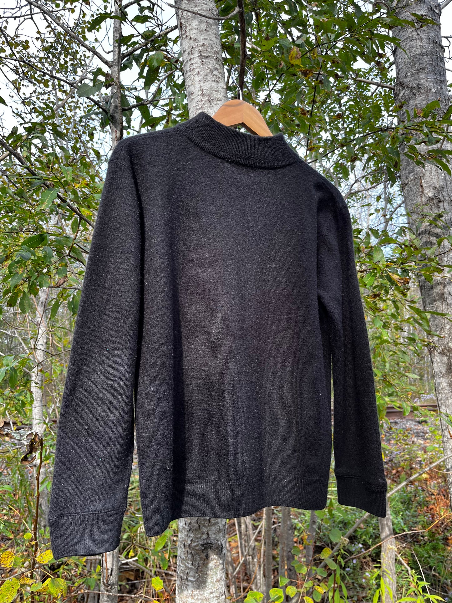 Tricot noir « bouquet » Médium