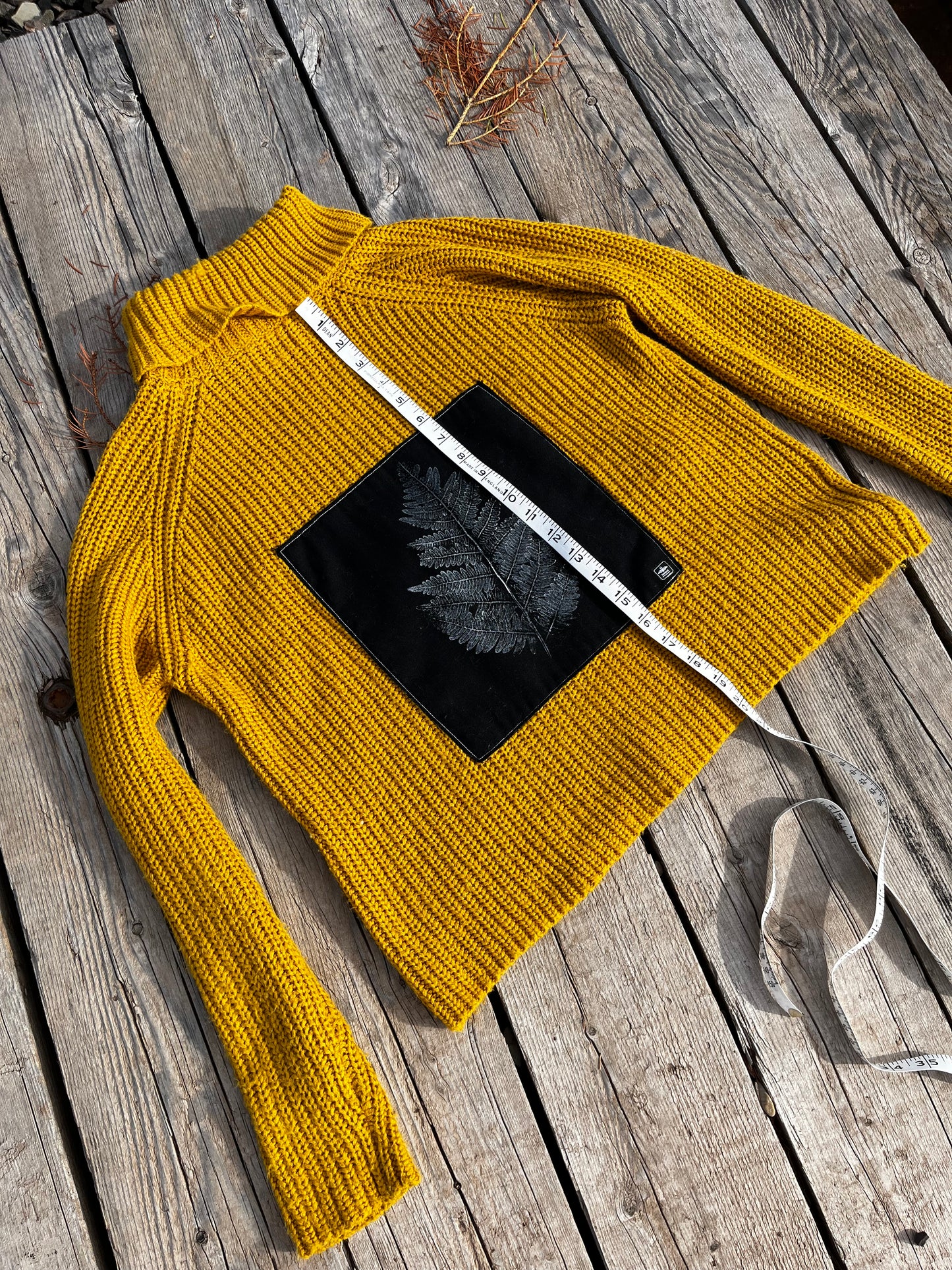 Tricot jaune « Fougère » Médium