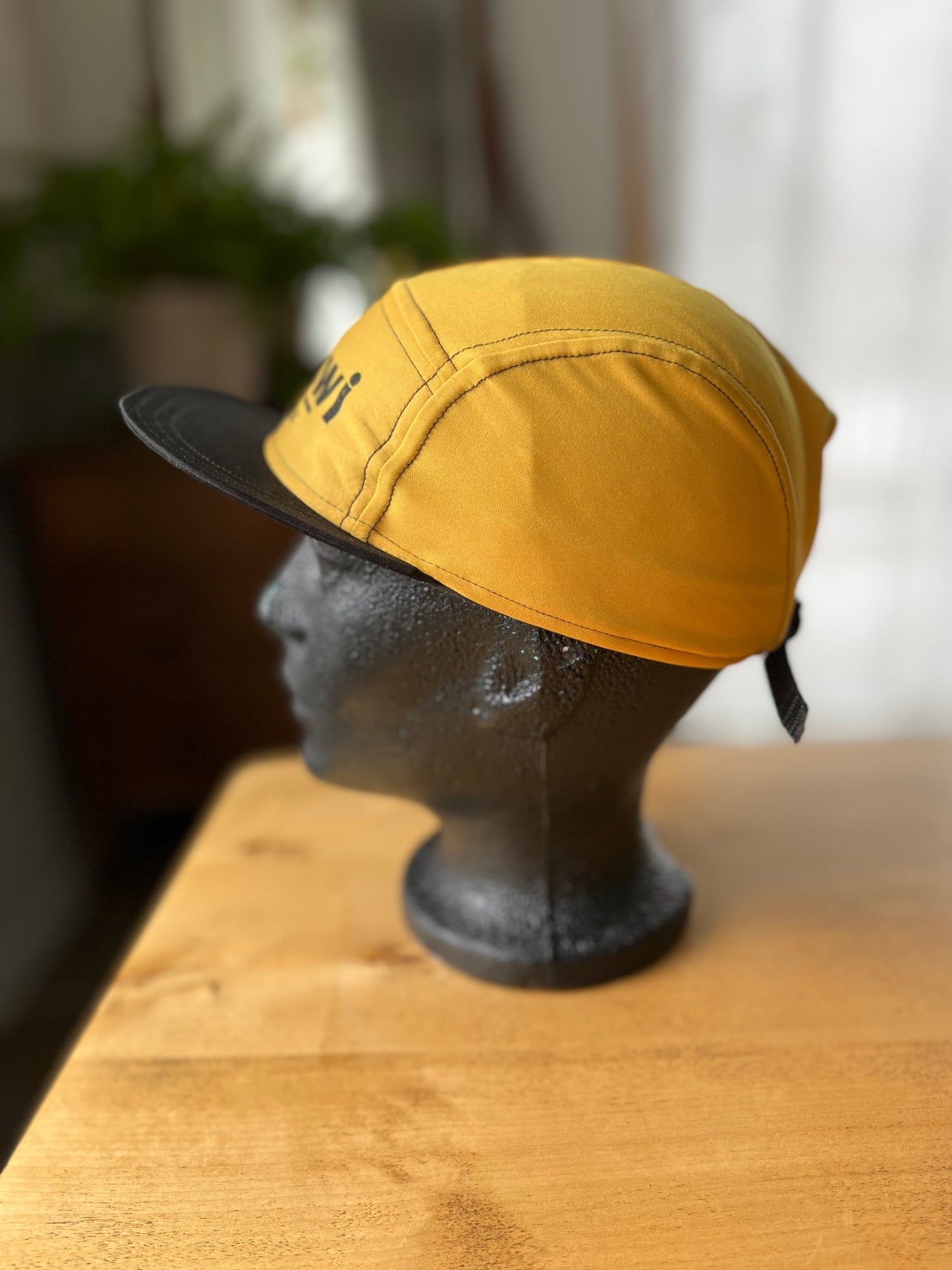 Kasquette Sport - Black and Yellow