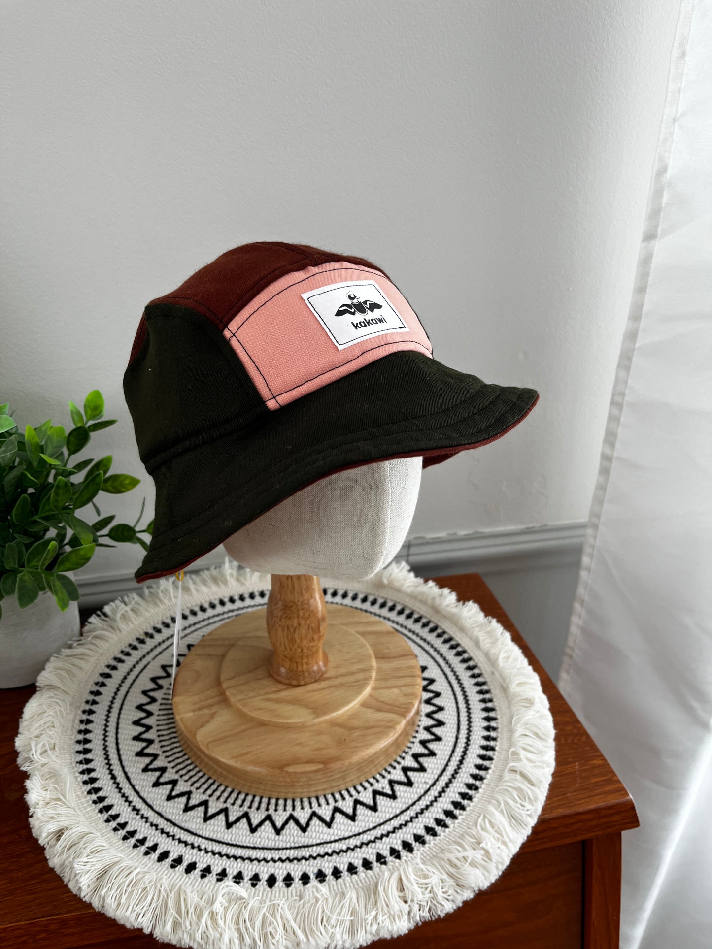 Chapeau Mini en essai (9-12) 49cm