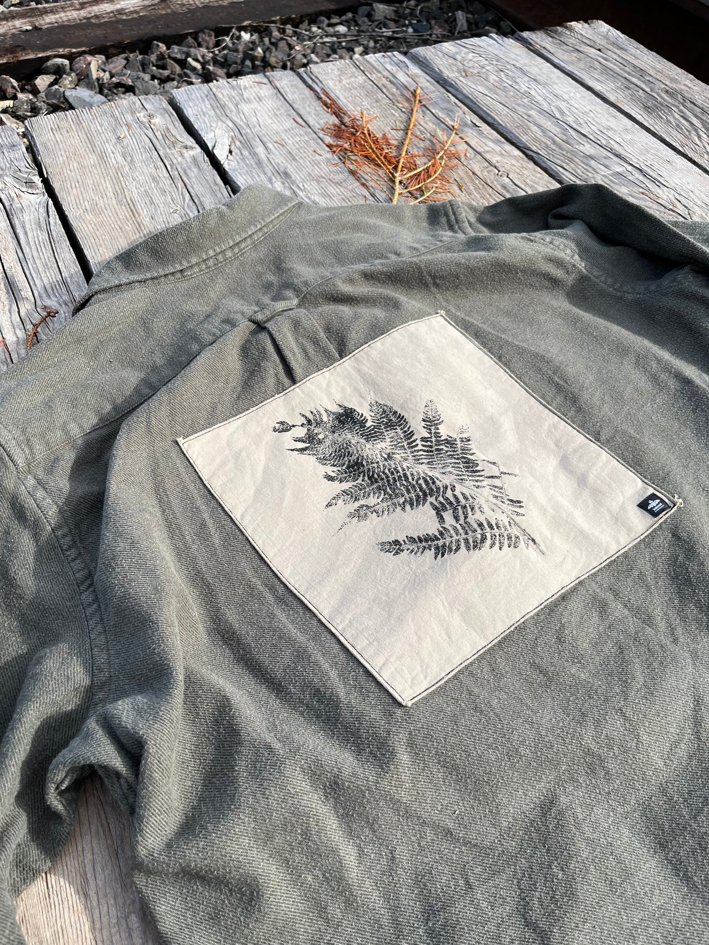 Chemise Kaki « fougère » Large (unisexe)