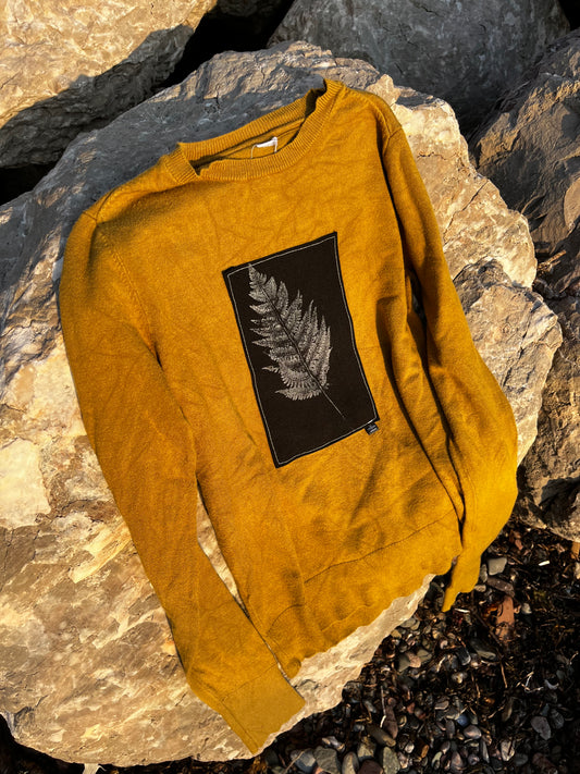 Tricot moutarde « fougère » 12 ans