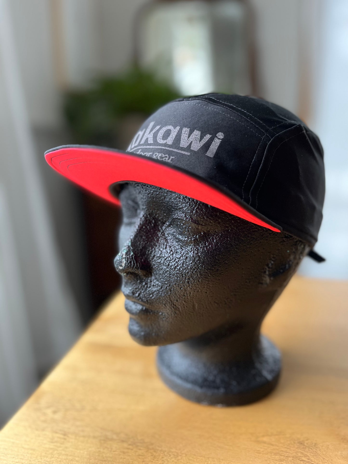 Kasquette Sport - Noir et Rose fluo