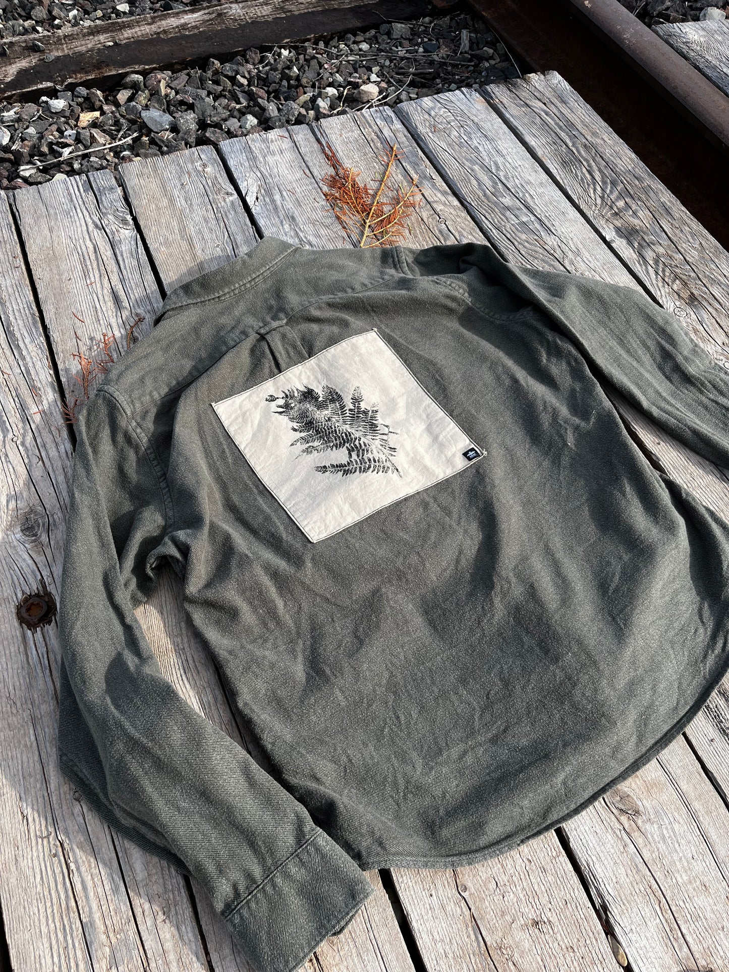 Chemise Kaki « fougère » Large (unisexe)