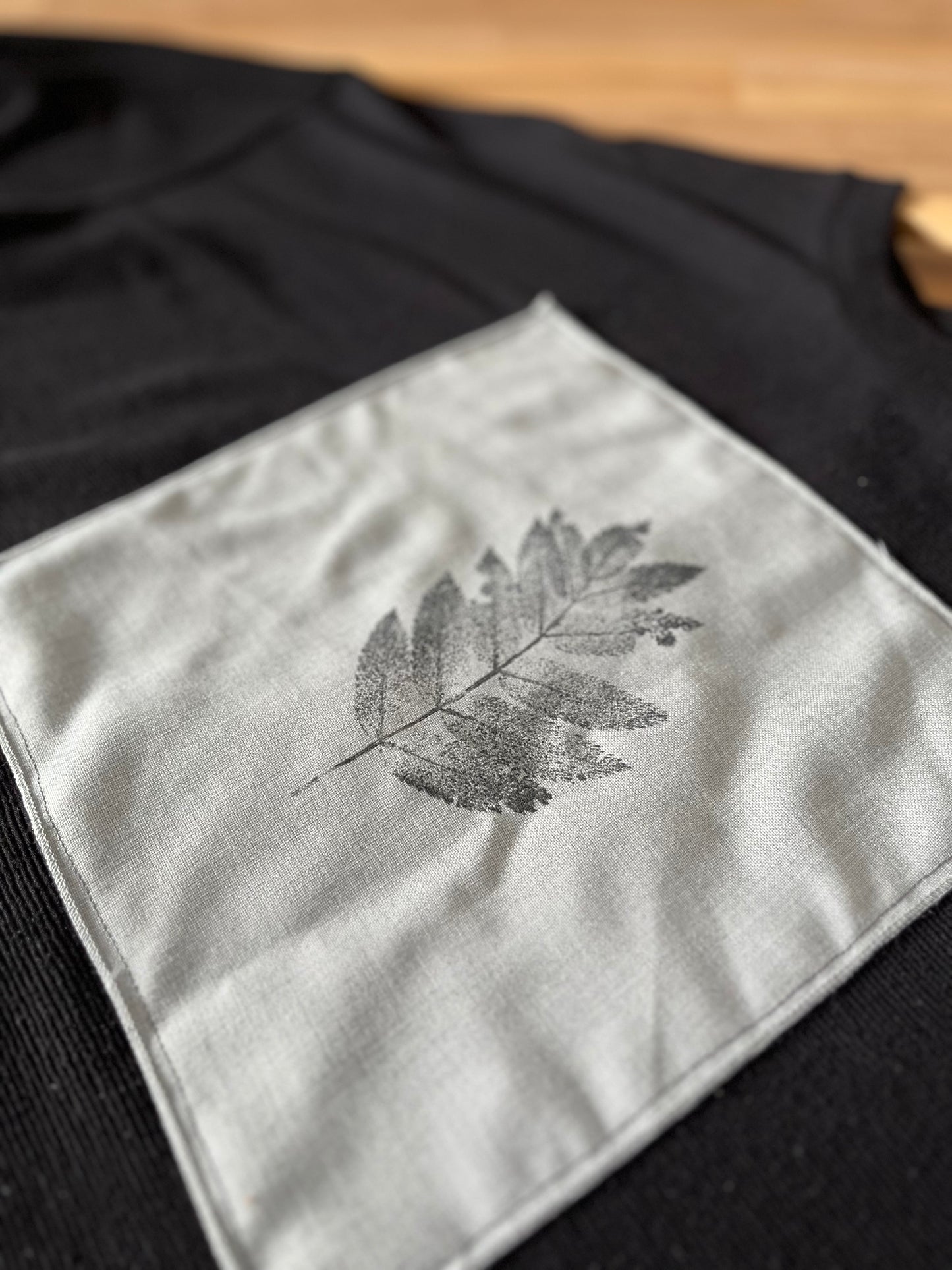 Tricot noir « sorbier» x-large