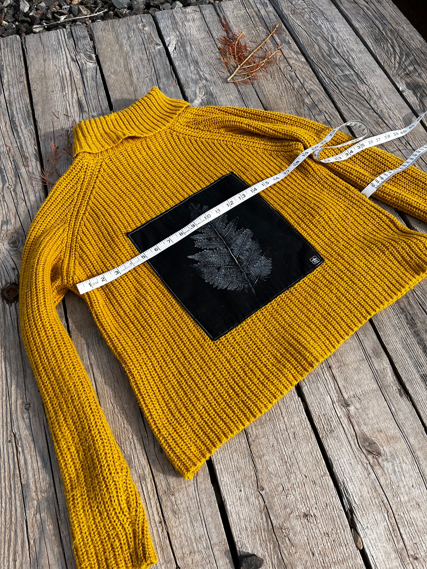 Tricot jaune « Fougère » Médium