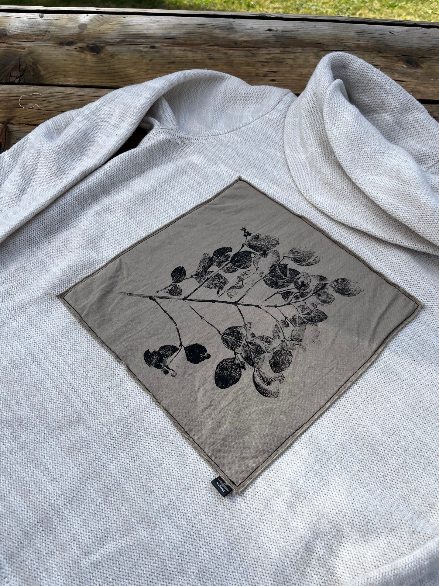 Tricot crème « bleuet sauvage » Small
