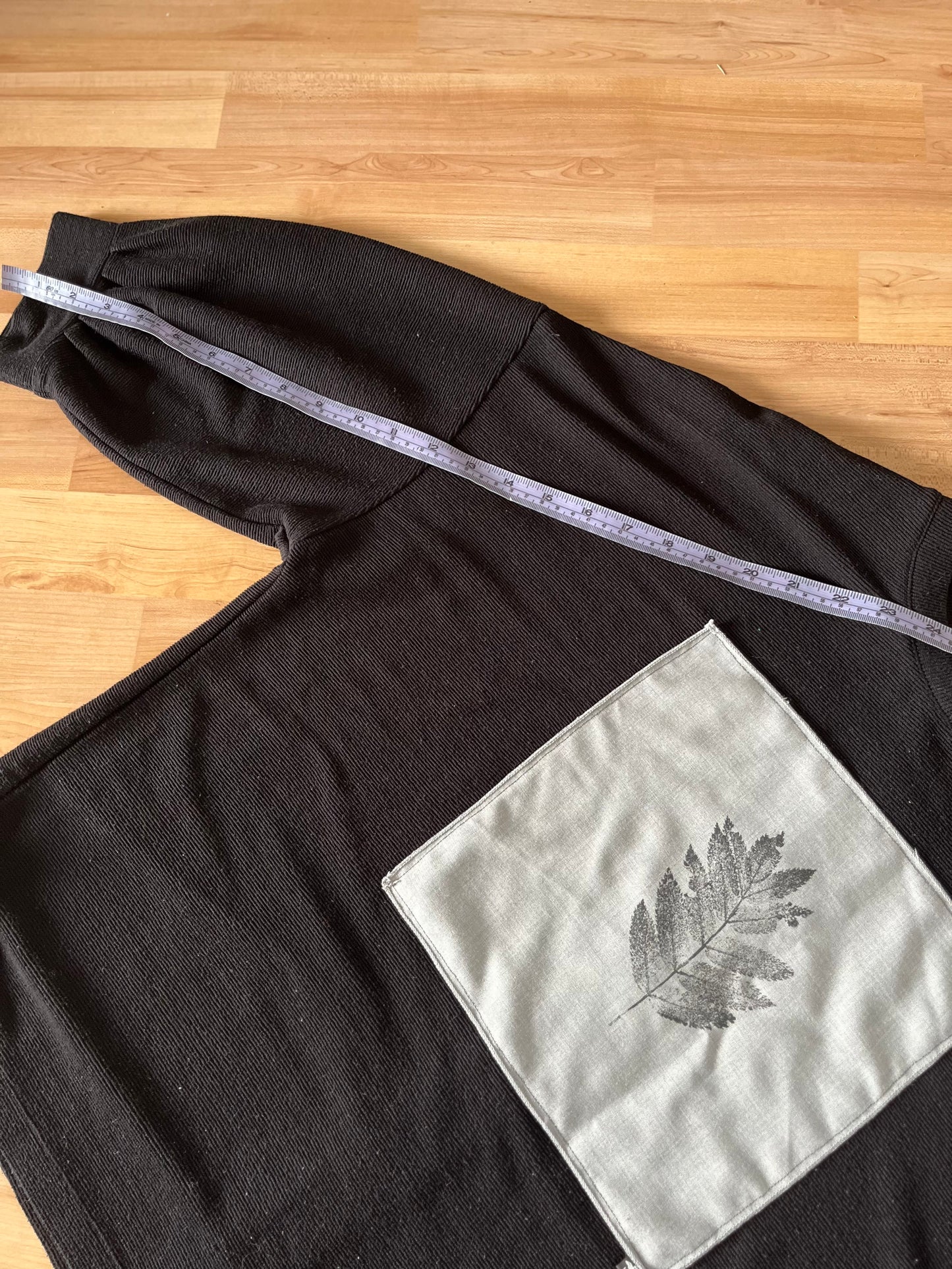 Tricot noir « sorbier» x-large